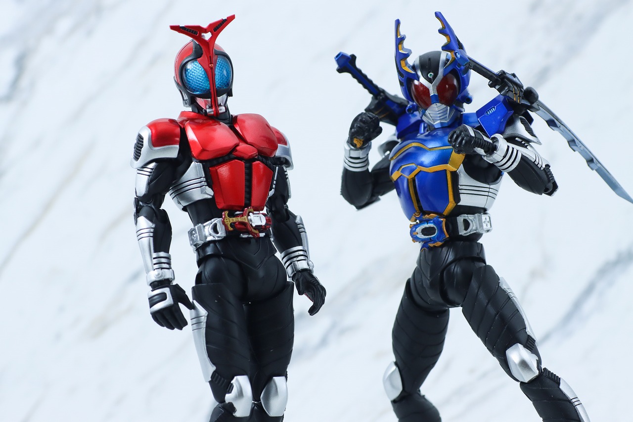 S.H.フィギュアーツ 真骨彫製法　仮面ライダーカブト ライダーフォーム 真骨彫 10th Anniversary Ver.　レビュー　アクション　仮面ライダーガタック