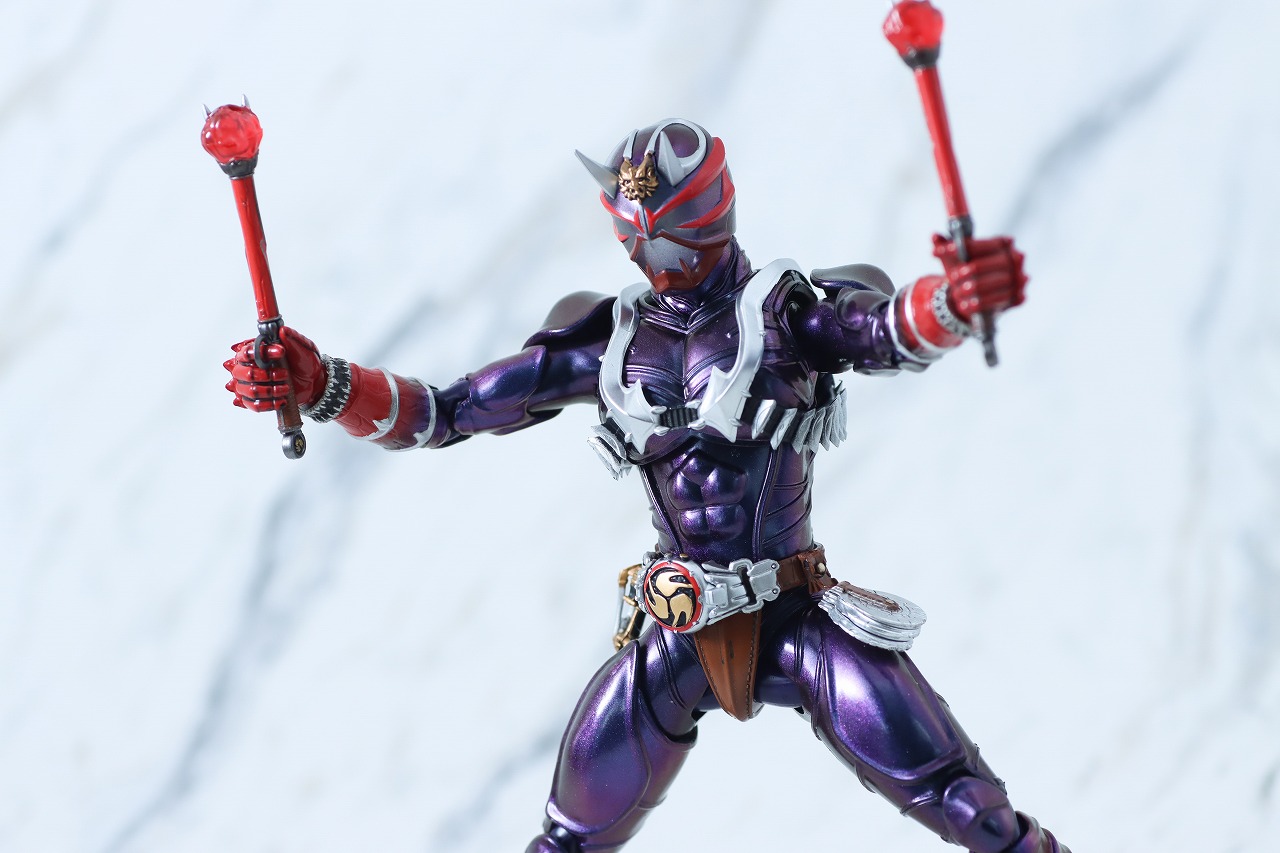 S.H.フィギュアーツ 真骨彫製法　仮面ライダー響鬼　真骨彫 10th Anniversary Ver.　レビュー　アクション