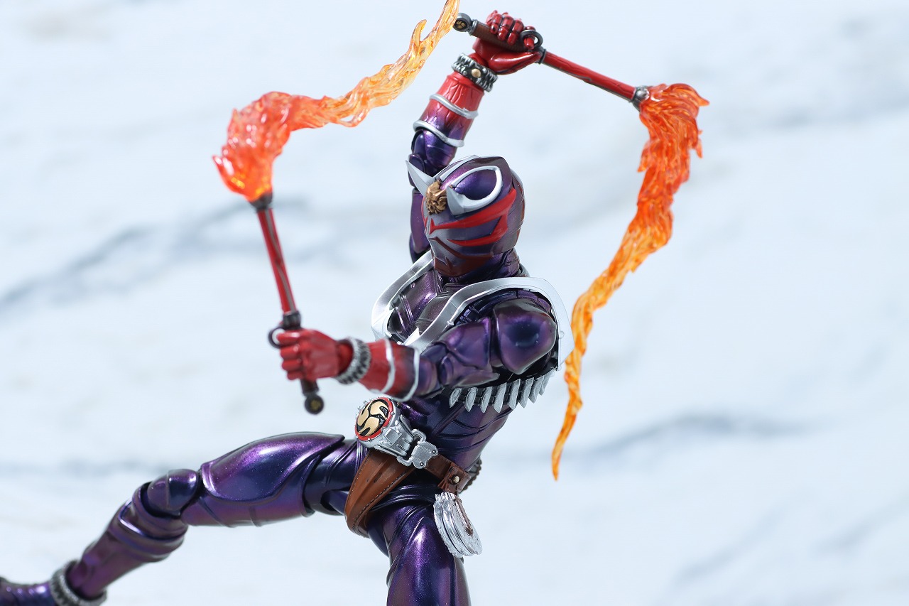 S.H.フィギュアーツ 真骨彫製法　仮面ライダー響鬼　真骨彫 10th Anniversary Ver.　レビュー　アクション