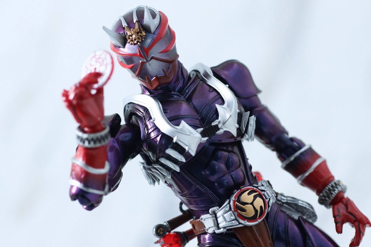 S.H.フィギュアーツ 真骨彫製法　仮面ライダー響鬼　真骨彫 10th Anniversary Ver.　レビュー　アクション