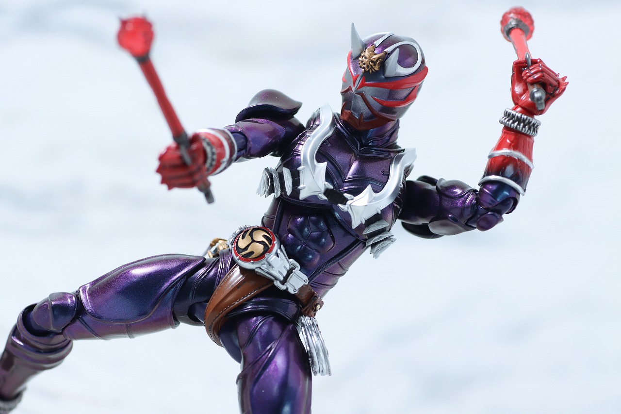 S.H.フィギュアーツ 真骨彫製法　仮面ライダー響鬼　真骨彫 10th Anniversary Ver.　レビュー　アクション