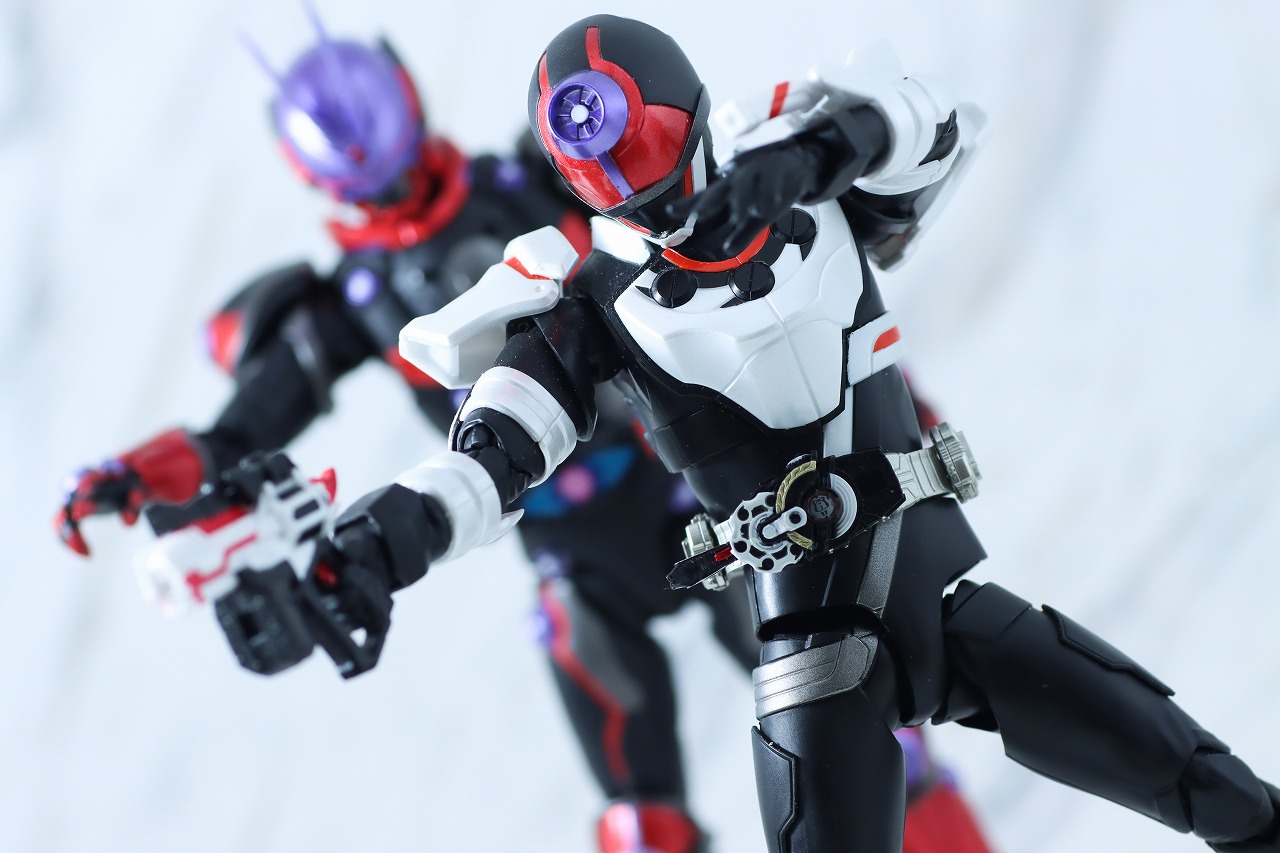 S.H.フィギュアーツ　GMライダーセット　レビュー　アクション　仮面ライダーチュータ　仮面ライダーゲッシー　仮面ライダーグレア