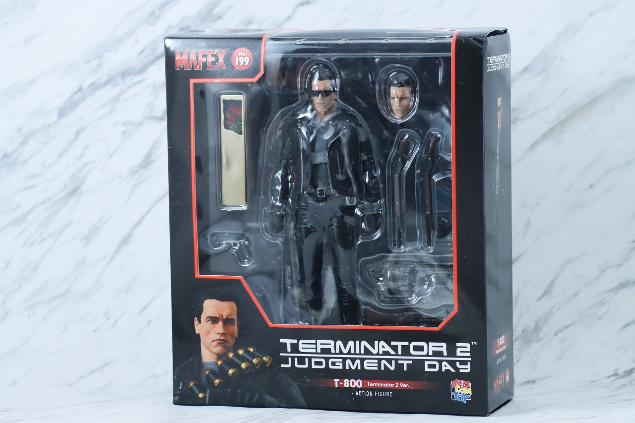 MAFEX　T-800　ターミネーター2　レビュー　パッケージ