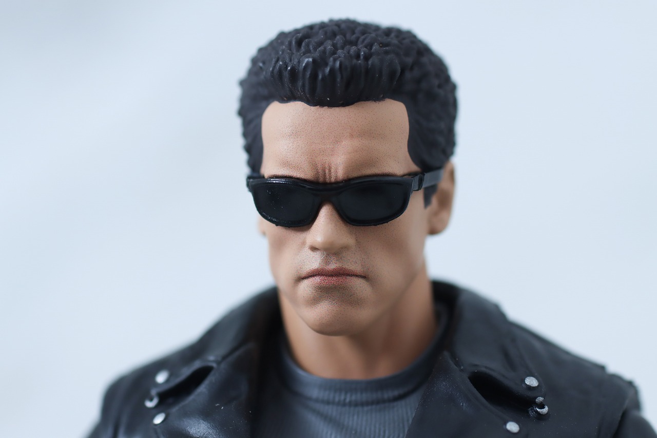 MAFEX　T-800　ターミネーター2　レビュー　本体