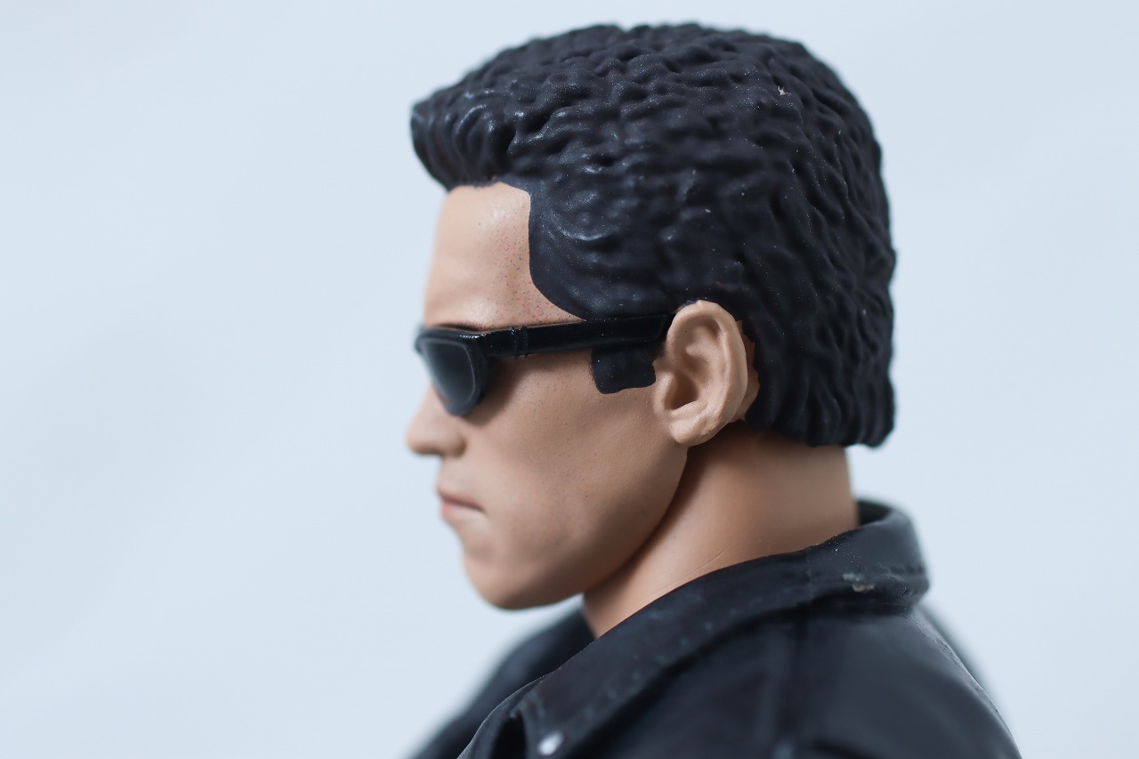 MAFEX　T-800　ターミネーター2　レビュー　本体