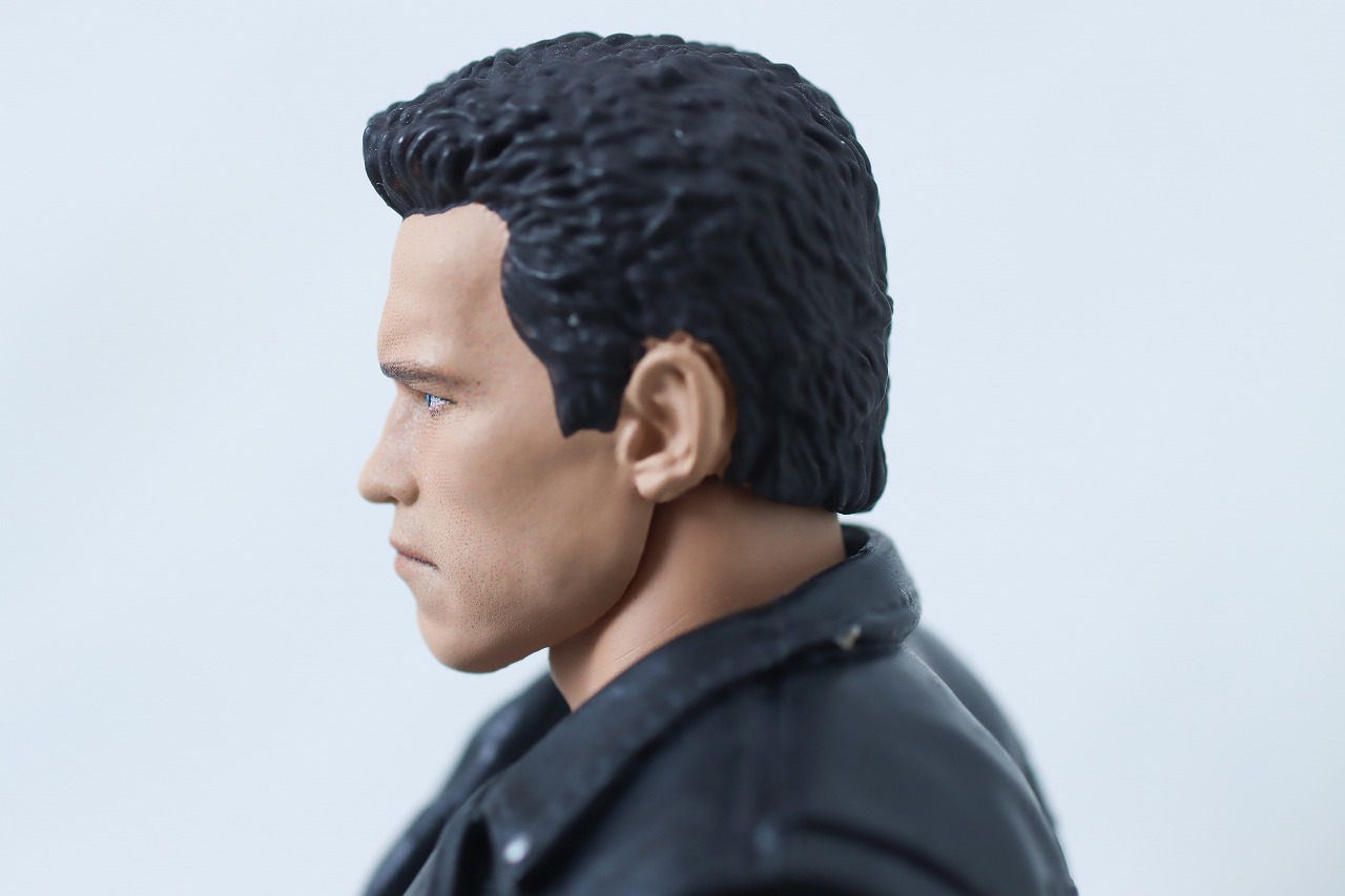 MAFEX　T-800　ターミネーター2　レビュー　本体