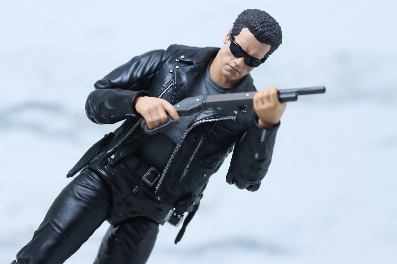 MAFEX　T-800（『ターミネーター2』）　レビュー