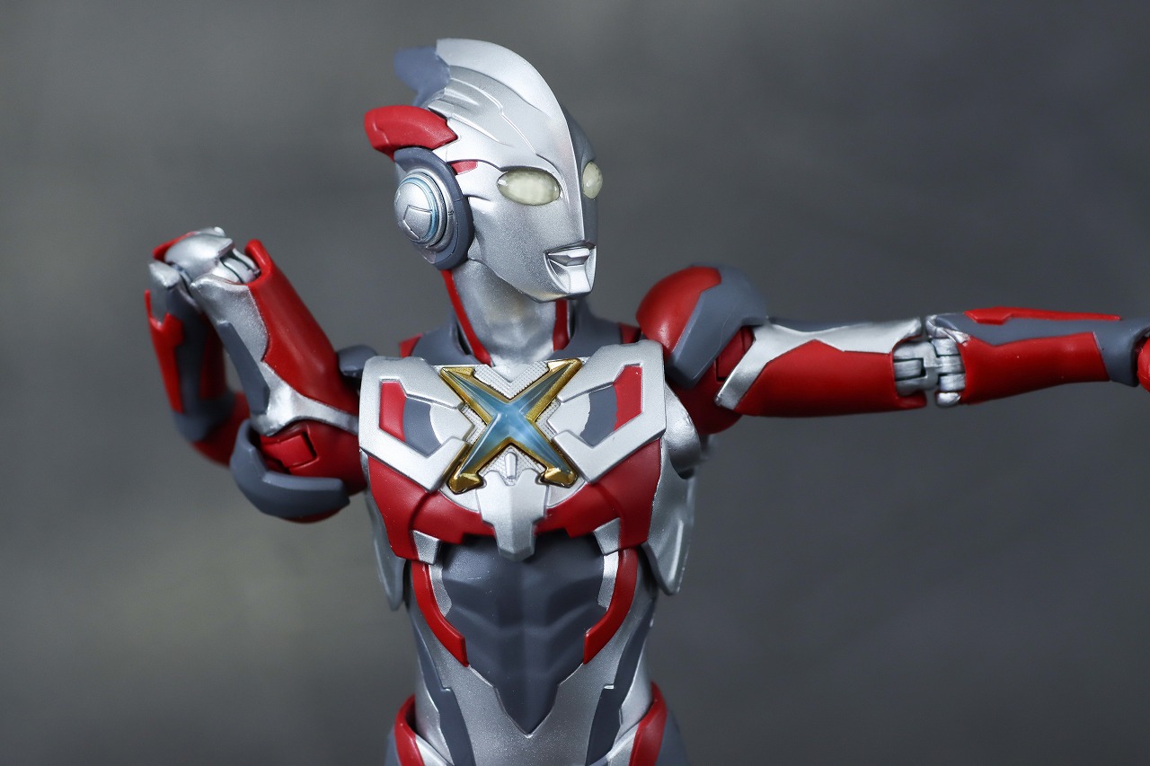 S.H.フィギュアーツ　ウルトラマンエックス（『ニュージェネレーション スターズ』Ver.）　レビュー　可動範囲