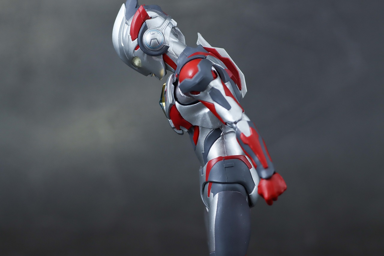 S.H.フィギュアーツ　ウルトラマンエックス（『ニュージェネレーション スターズ』Ver.）　レビュー　可動範囲