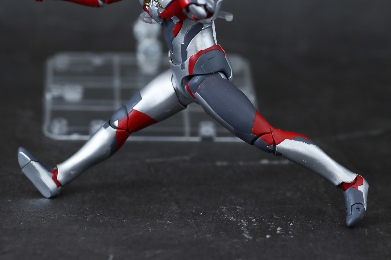 S.H.フィギュアーツ　ウルトラマンエックス（『ニュージェネレーション スターズ』Ver.）　レビュー　可動範囲