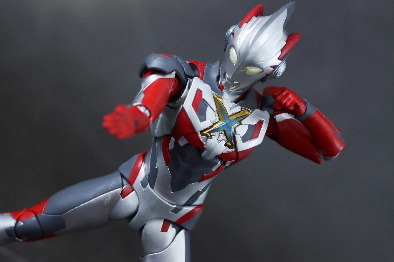 S.H.フィギュアーツ　ウルトラマンエックス（『ニュージェネレーション スターズ』Ver.）　レビュー　アクション