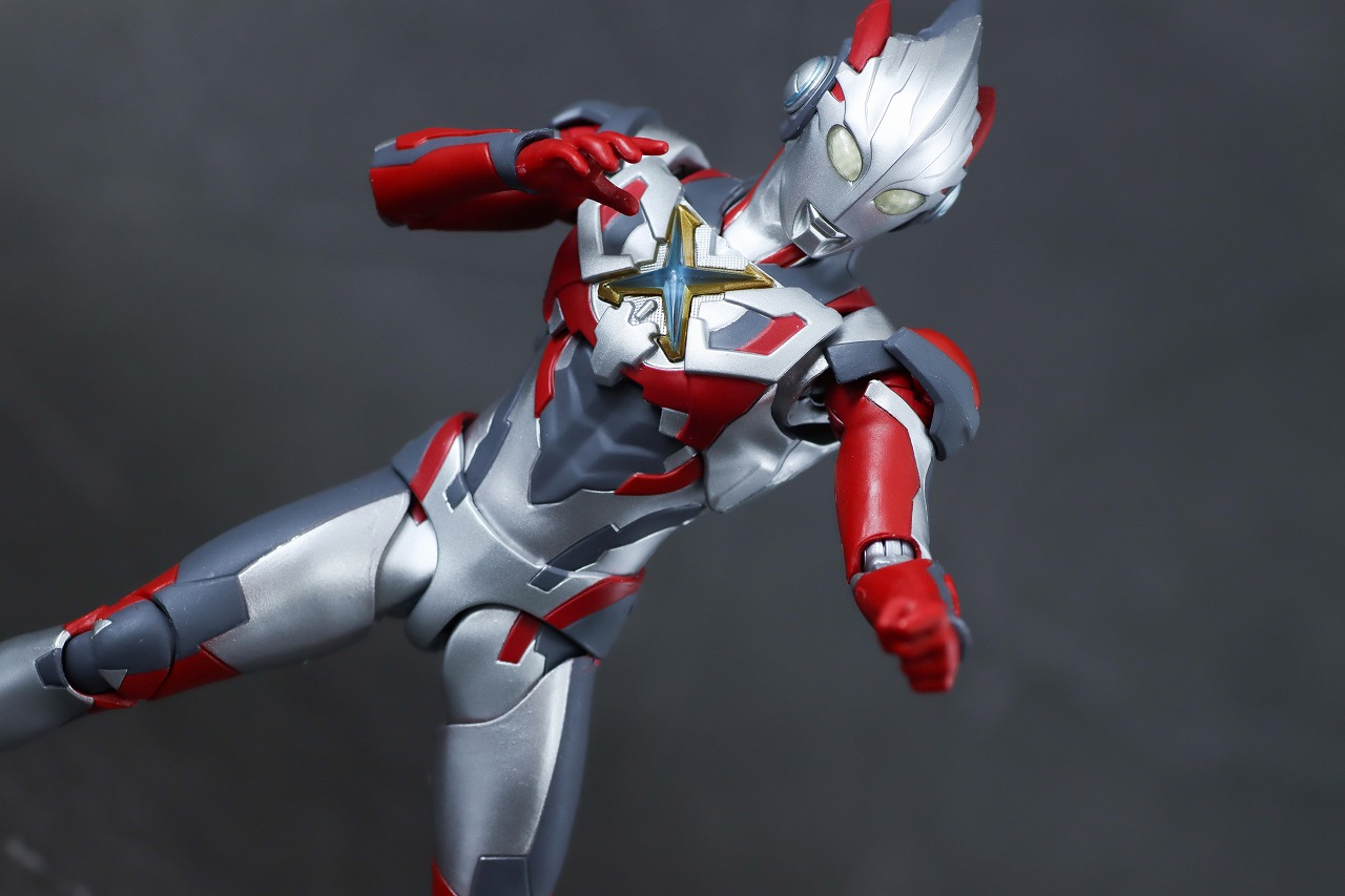 S.H.フィギュアーツ　ウルトラマンエックス（『ニュージェネレーション スターズ』Ver.）　レビュー　アクション