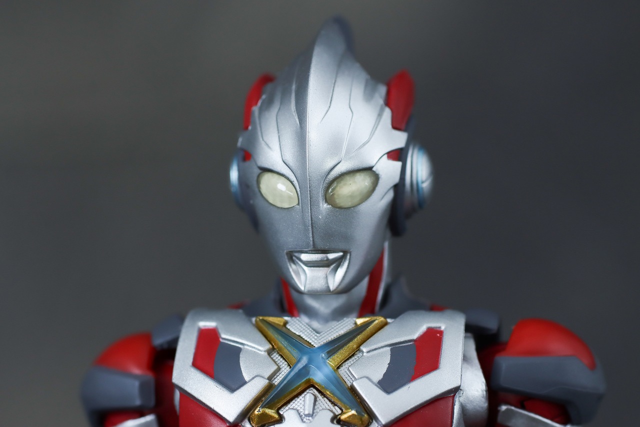 S.H.フィギュアーツ　ウルトラマンエックス（『ニュージェネレーション スターズ』Ver.）　レビュー　本体