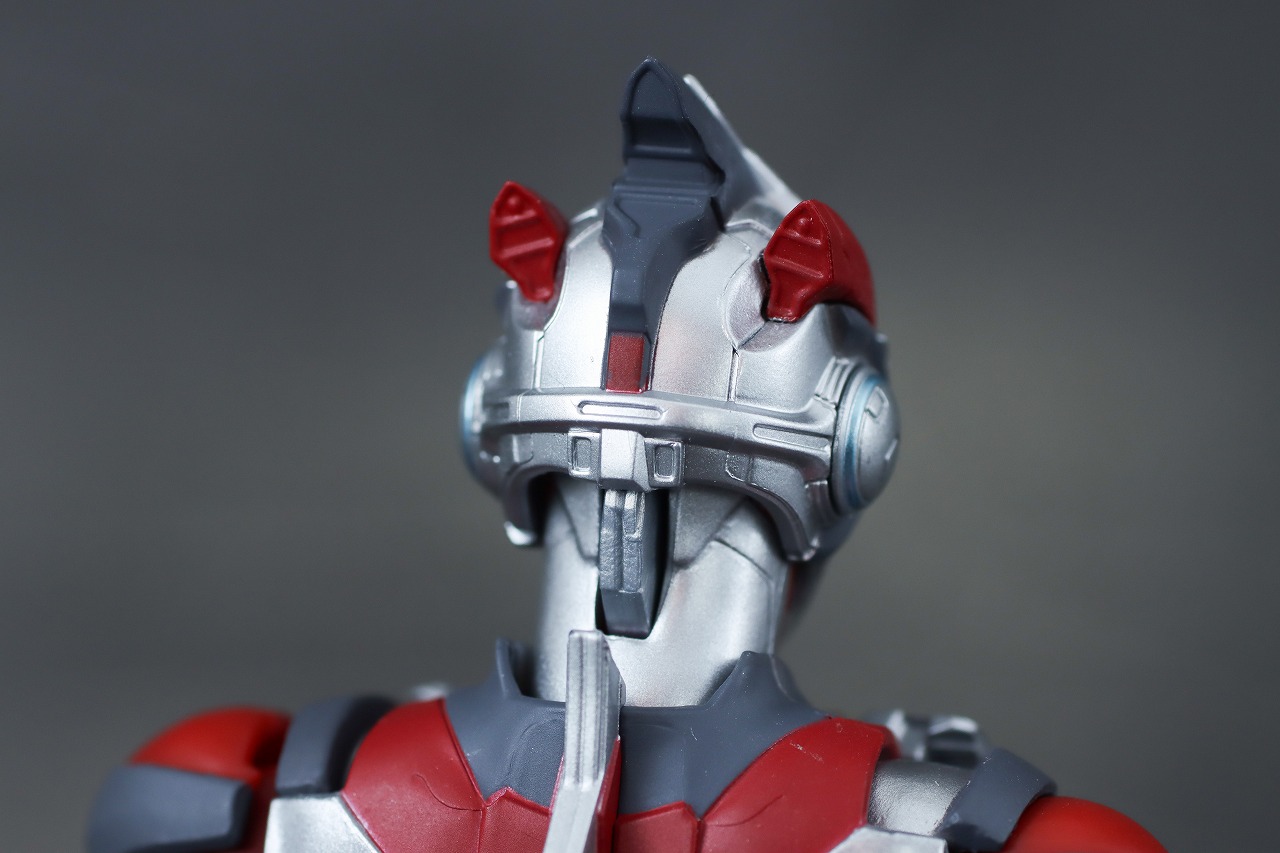 S.H.フィギュアーツ　ウルトラマンエックス（『ニュージェネレーション スターズ』Ver.）　レビュー　本体