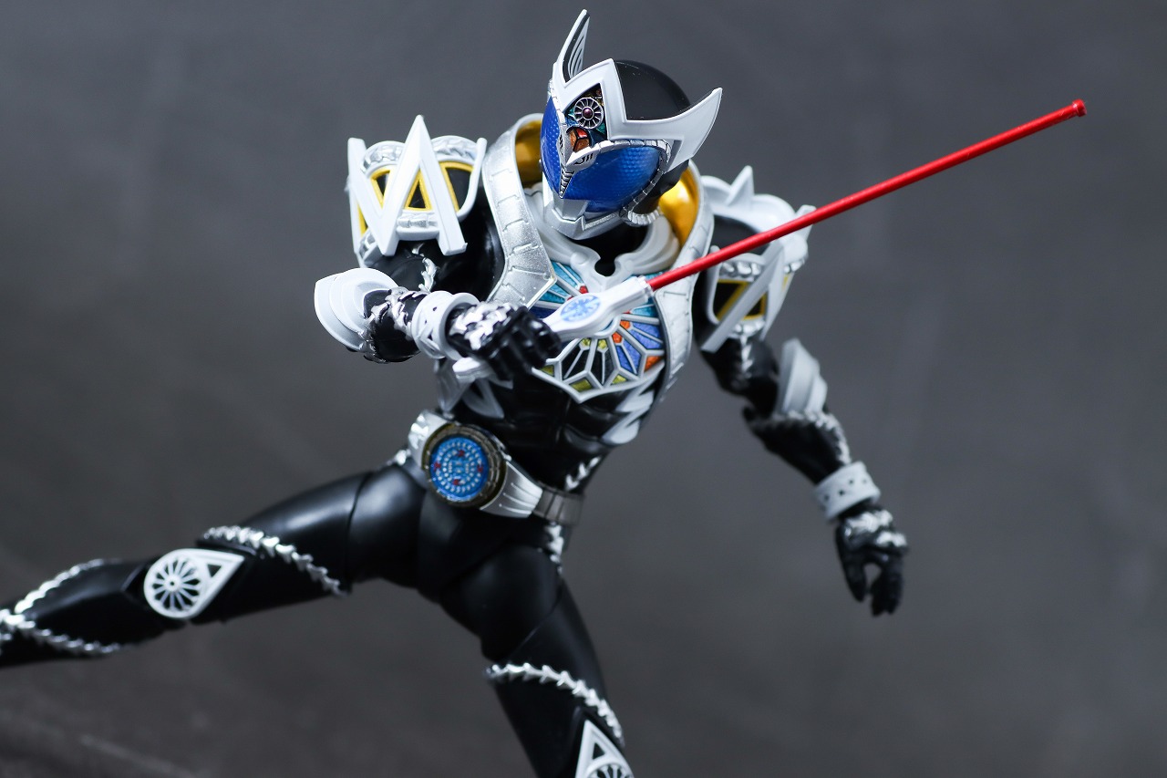 S.H.フィギュアーツ　仮面ライダーサガ　真骨彫製法　レビュー　アクション　