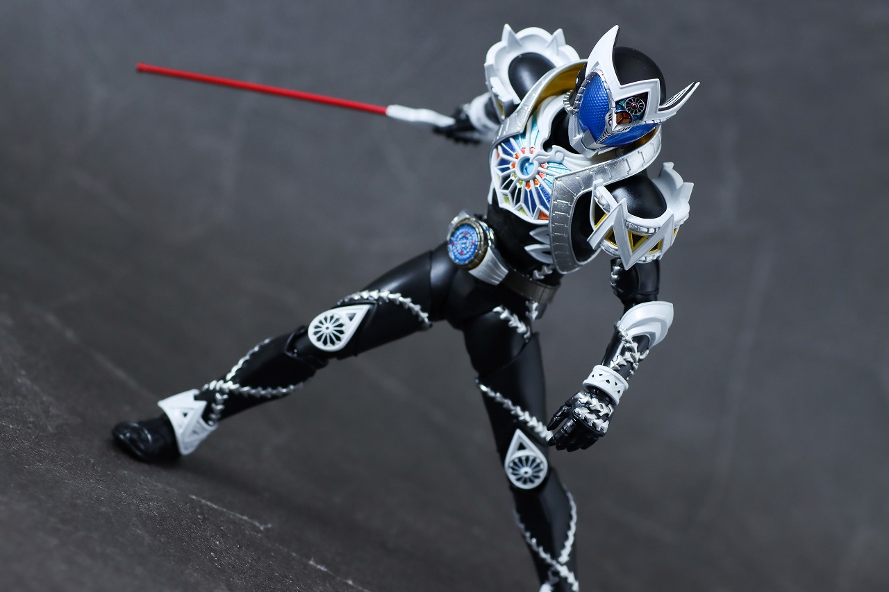 S.H.フィギュアーツ　仮面ライダーサガ　真骨彫製法　レビュー　アクション　