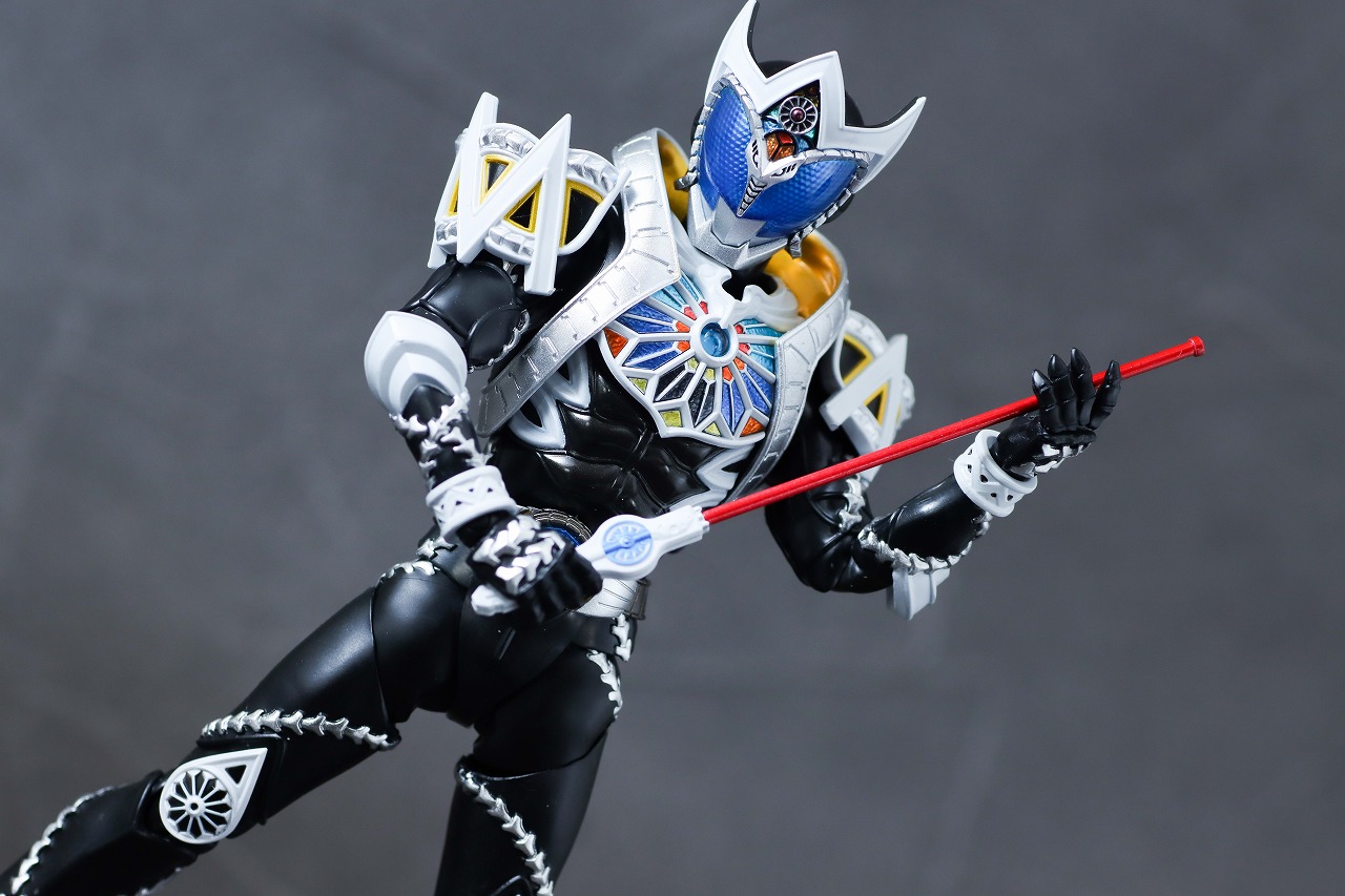 S.H.フィギュアーツ　仮面ライダーサガ　真骨彫製法　レビュー　アクション　