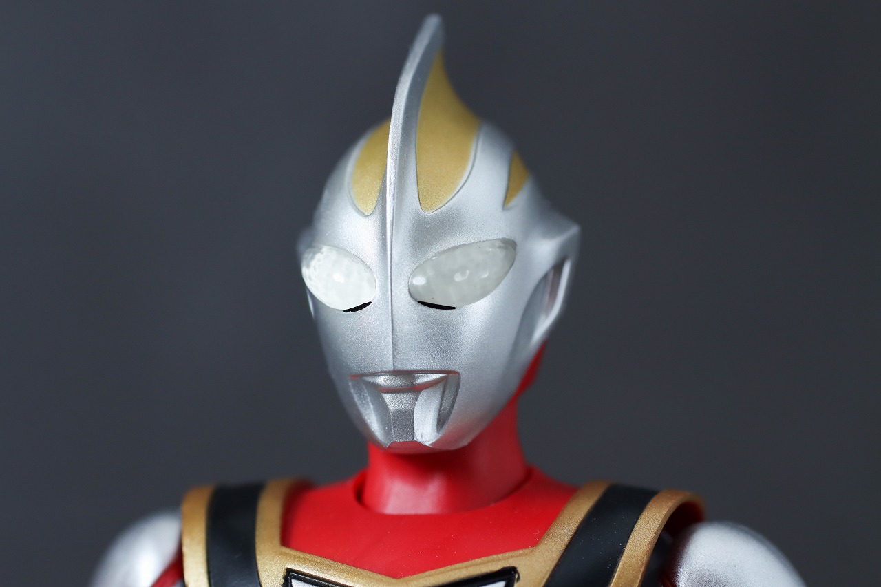 S.H.フィギュアーツ　ウルトラマンガイア V2　真骨彫製法　レビュー　本体