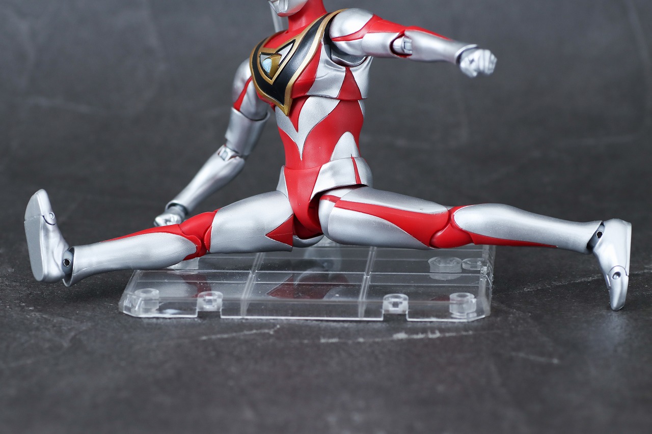 S.H.フィギュアーツ　ウルトラマンガイア V2　真骨彫製法　レビュー　可動範囲