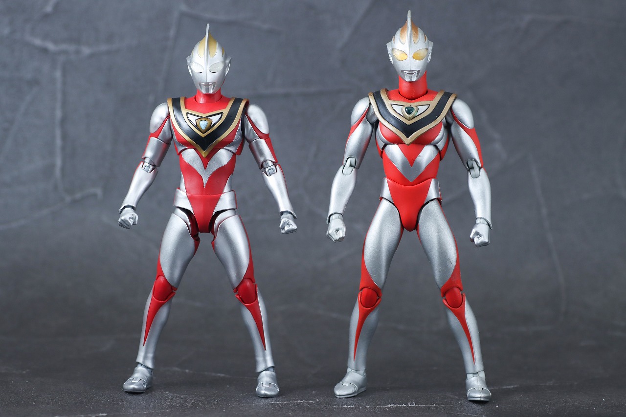 S.H.フィギュアーツ　ウルトラマンガイア V2　真骨彫製法　レビュー　本体　ULTRA-ACT　比較