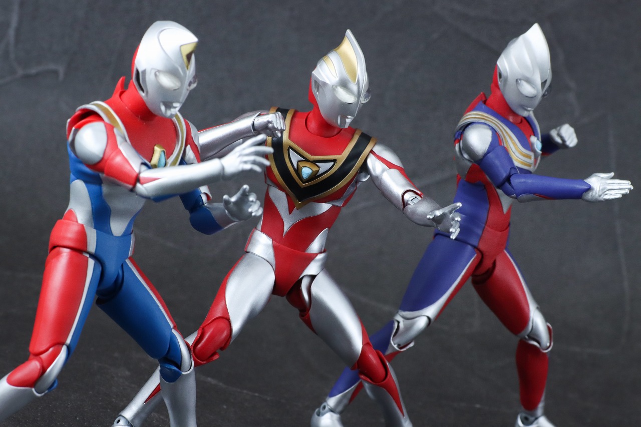 S.H.フィギュアーツ　ウルトラマンガイア V2　真骨彫製法　レビュー　アクション　ティガ　ダイナ