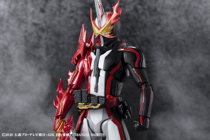 S.H.フィギュアーツ新作！仮面ライダーセイバー ブレイブドラゴン Metallic Color Editionが限定発売！