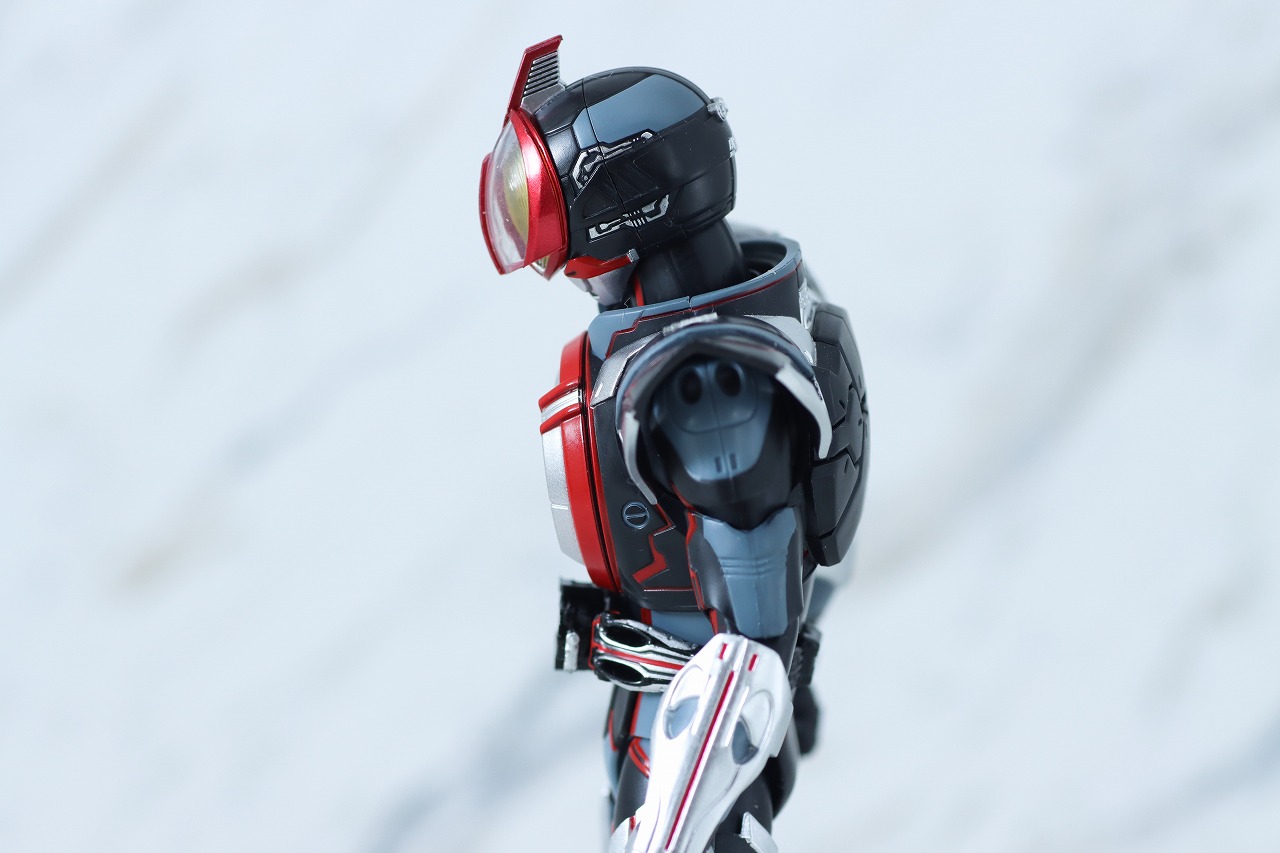 S.H.フィギュアーツ　仮面ライダーネクストファイズ　真骨彫製法　レビュー　可動範囲