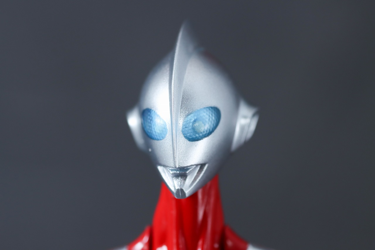 S.H.フィギュアーツ　ウルトラマン＆エミ（『Ultraman:Rising)』）　レビュー　本体