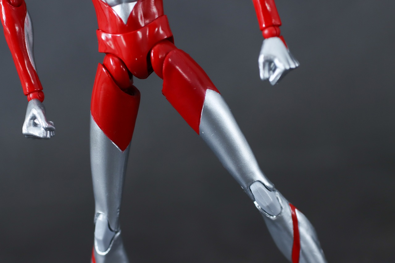 S.H.フィギュアーツ　ウルトラマン＆エミ（『Ultraman:Rising)』）　レビュー　本体