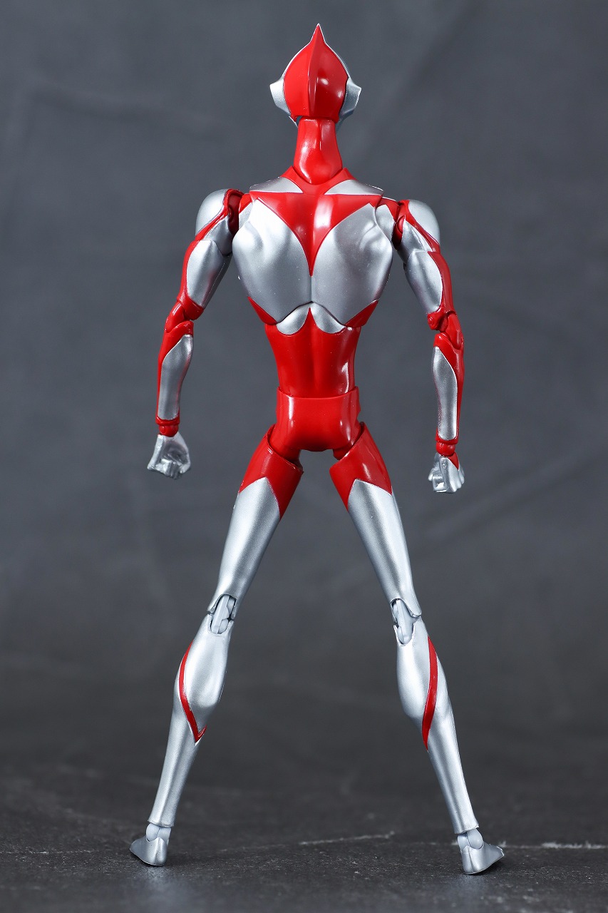 S.H.フィギュアーツ　ウルトラマン＆エミ（『Ultraman:Rising)』）　レビュー　本体