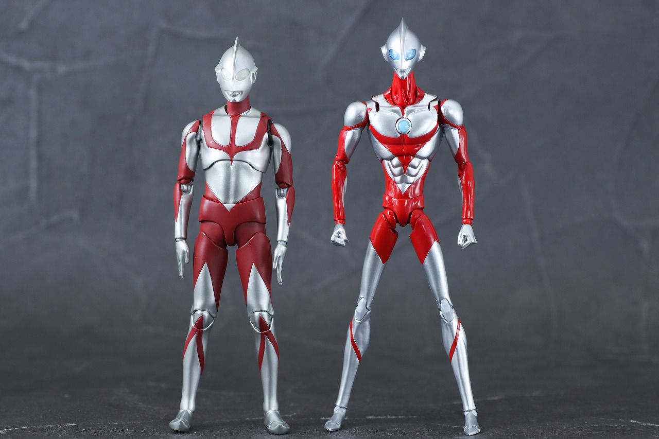 S.H.フィギュアーツ　ウルトラマン＆エミ（『Ultraman:Rising)』）　レビュー　本体　シン・ウルトラマン　比較