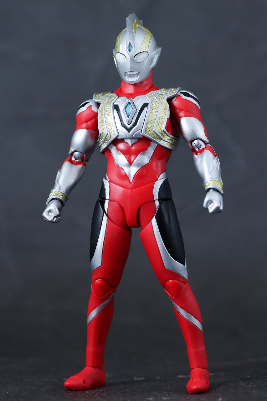 S.H.フィギュアーツ　ウルトラマントリガー　パワータイプ　レビュー　本体