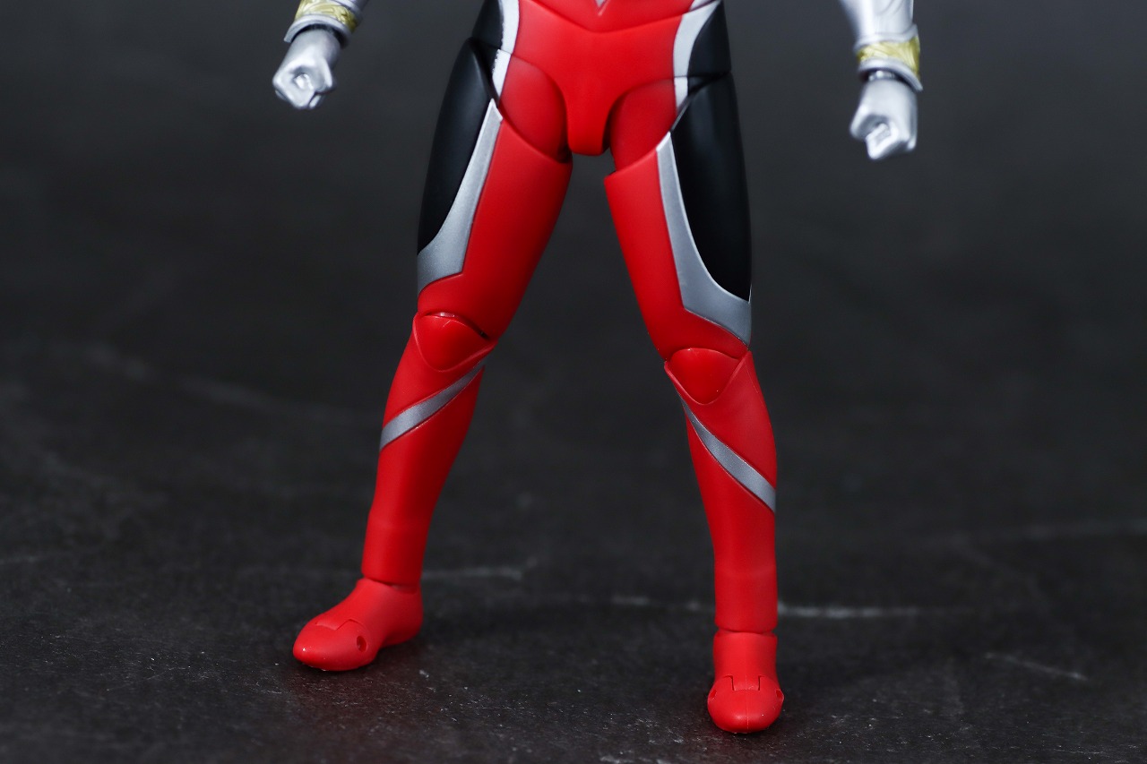 S.H.フィギュアーツ　ウルトラマントリガー　パワータイプ　レビュー　本体