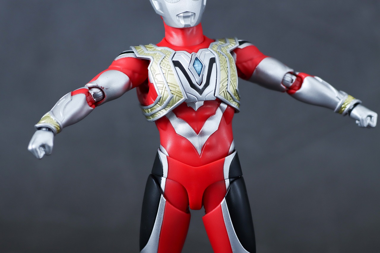 S.H.フィギュアーツ　ウルトラマントリガー　パワータイプ　レビュー　可動範囲