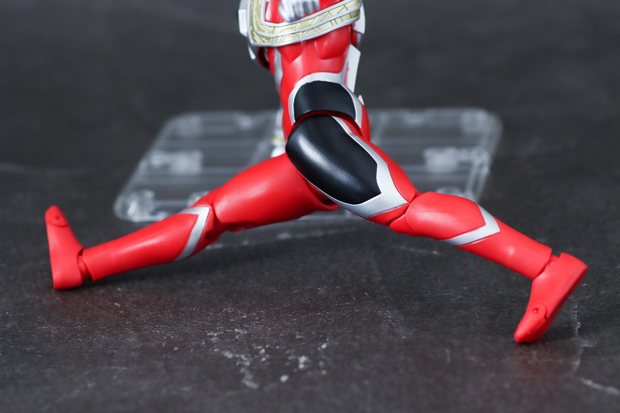 S.H.フィギュアーツ　ウルトラマントリガー　パワータイプ　レビュー　可動範囲