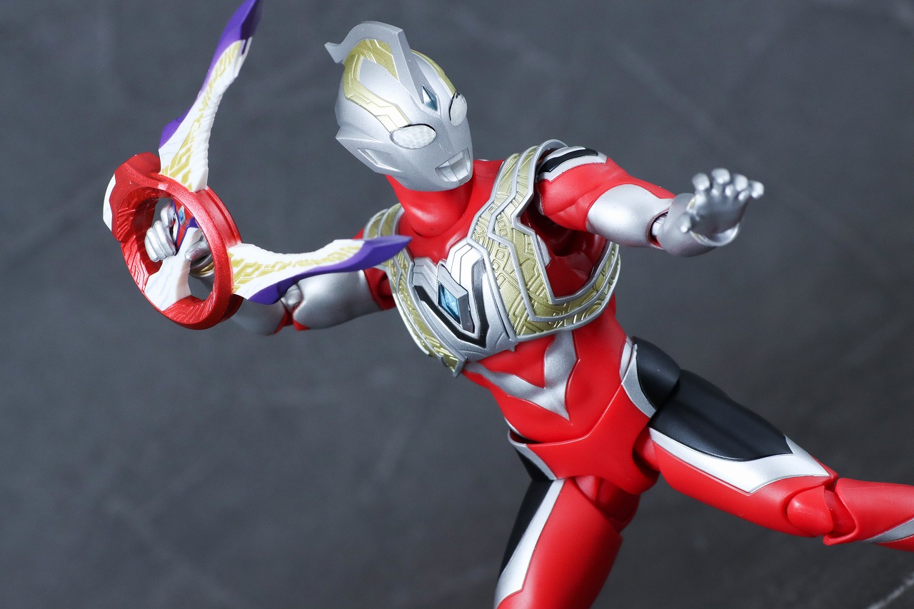 S.H.フィギュアーツ　ウルトラマントリガー　パワータイプ　レビュー　アクション