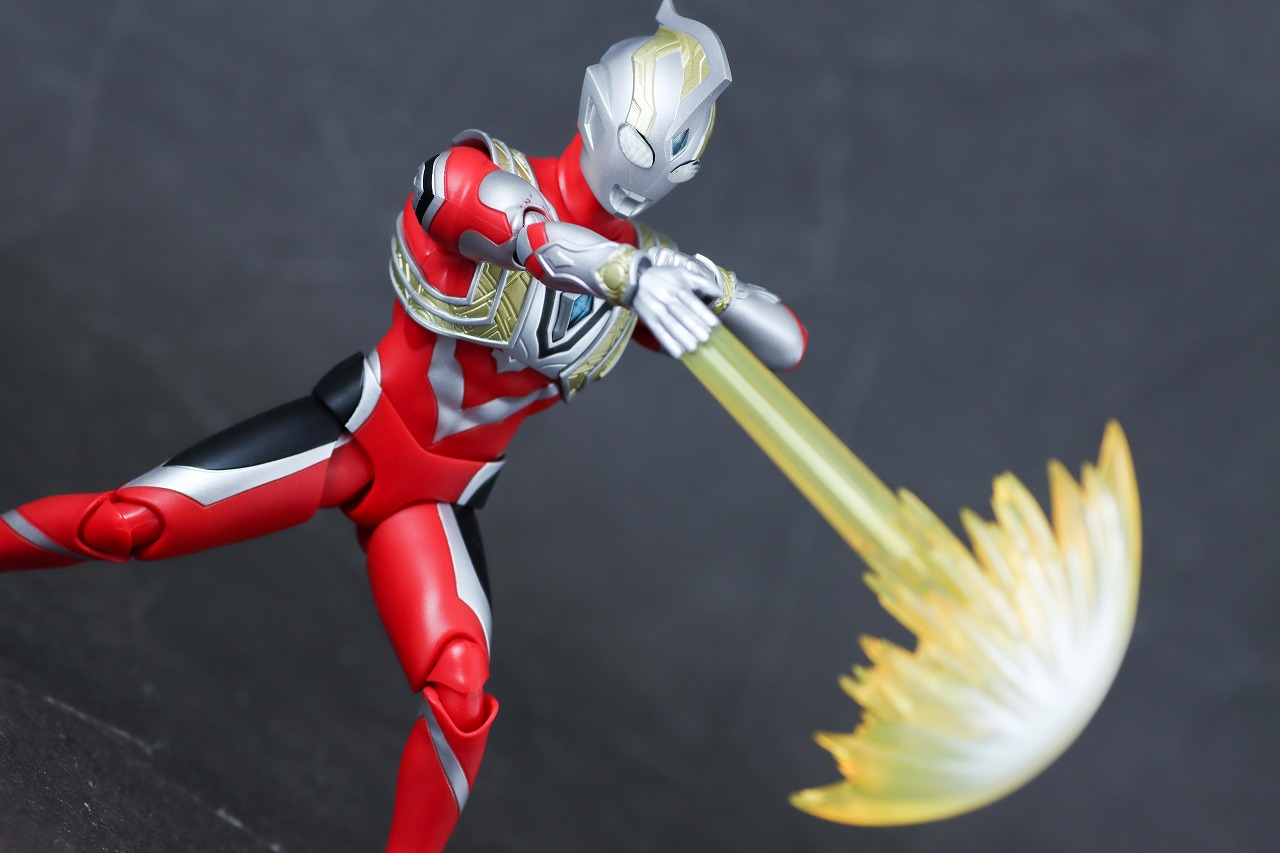 S.H.フィギュアーツ　ウルトラマントリガー　パワータイプ　レビュー　アクション