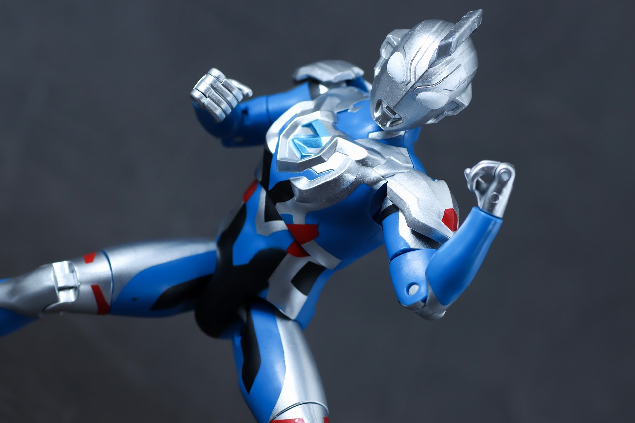 サウンド×アクション　叫ぶ！ウルトラマンゼット　レビュー　アクション