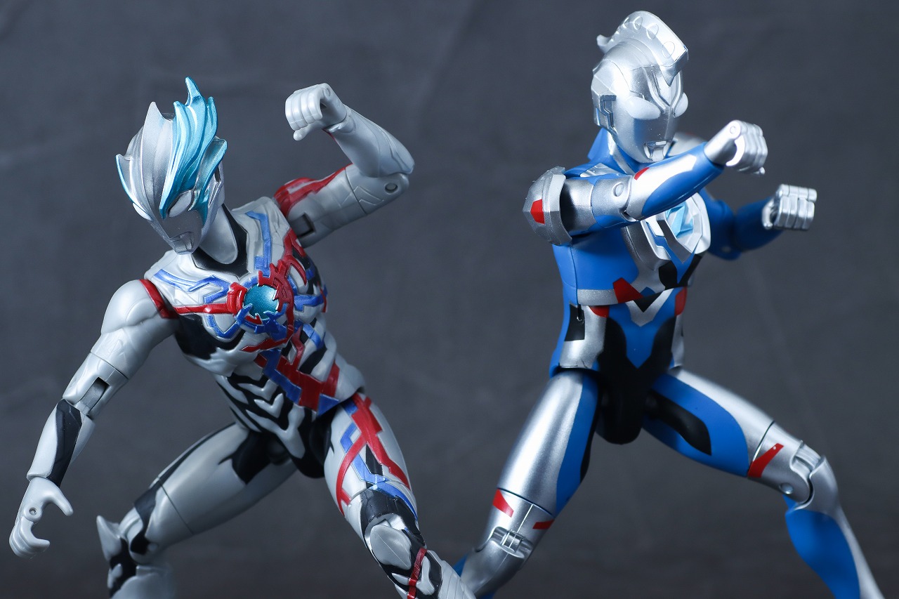 サウンド×アクション　叫ぶ！ウルトラマンゼット　レビュー　アクション　ウルトラマンブレーザー