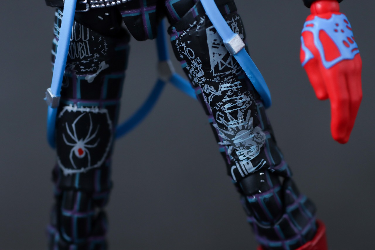 S.H.フィギュアーツ　スパイダー・パンク（『スパイダーマン：アクロス・ザ・スパイダーバース』） 　レビュー　本体