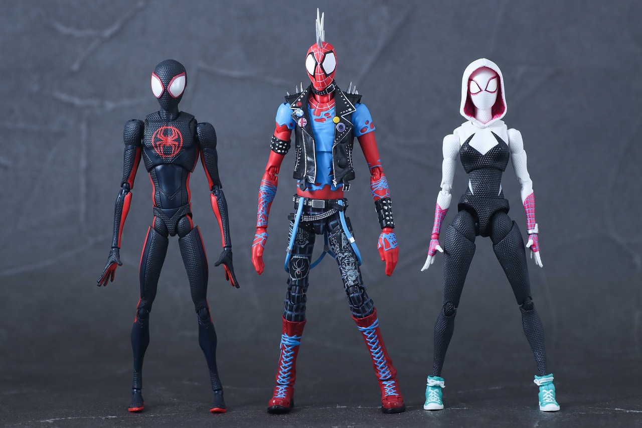 S.H.フィギュアーツ　スパイダー・パンク（『スパイダーマン：アクロス・ザ・スパイダーバース』） 　レビュー　本体　マイルス・モラレス　スパイダーグウェン　比較