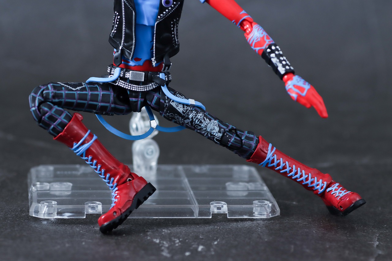 S.H.フィギュアーツ　スパイダー・パンク（『スパイダーマン：アクロス・ザ・スパイダーバース』） 　レビュー　可動範囲