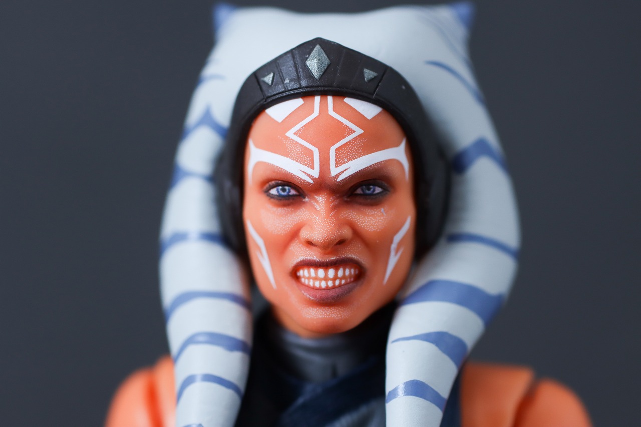 S.H.フィギュアーツ　アソーカ（『STAR WARS：Ahsoka』）　レビュー　付属品　食いしばりフェイス