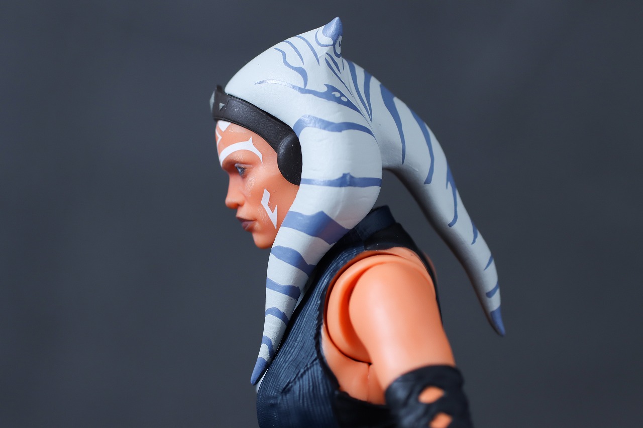 S.H.フィギュアーツ　アソーカ（『STAR WARS：Ahsoka』）　レビュー　可動範囲