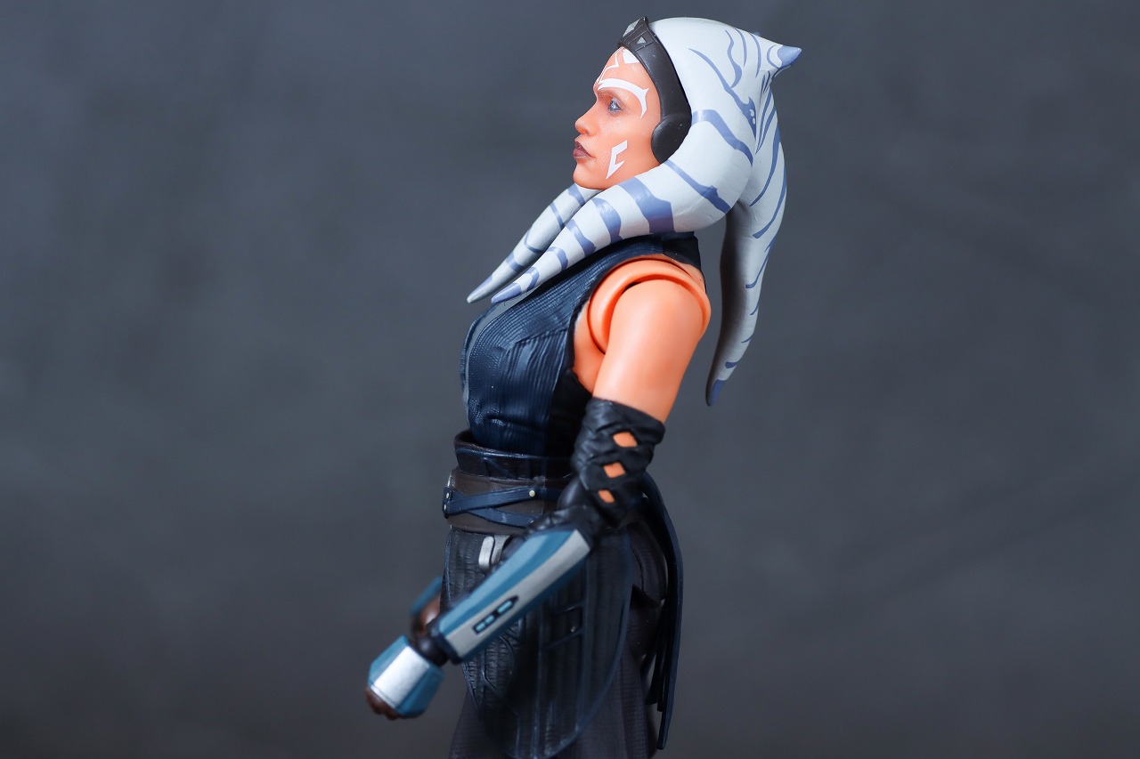 S.H.フィギュアーツ　アソーカ（『STAR WARS：Ahsoka』）　レビュー　可動範囲