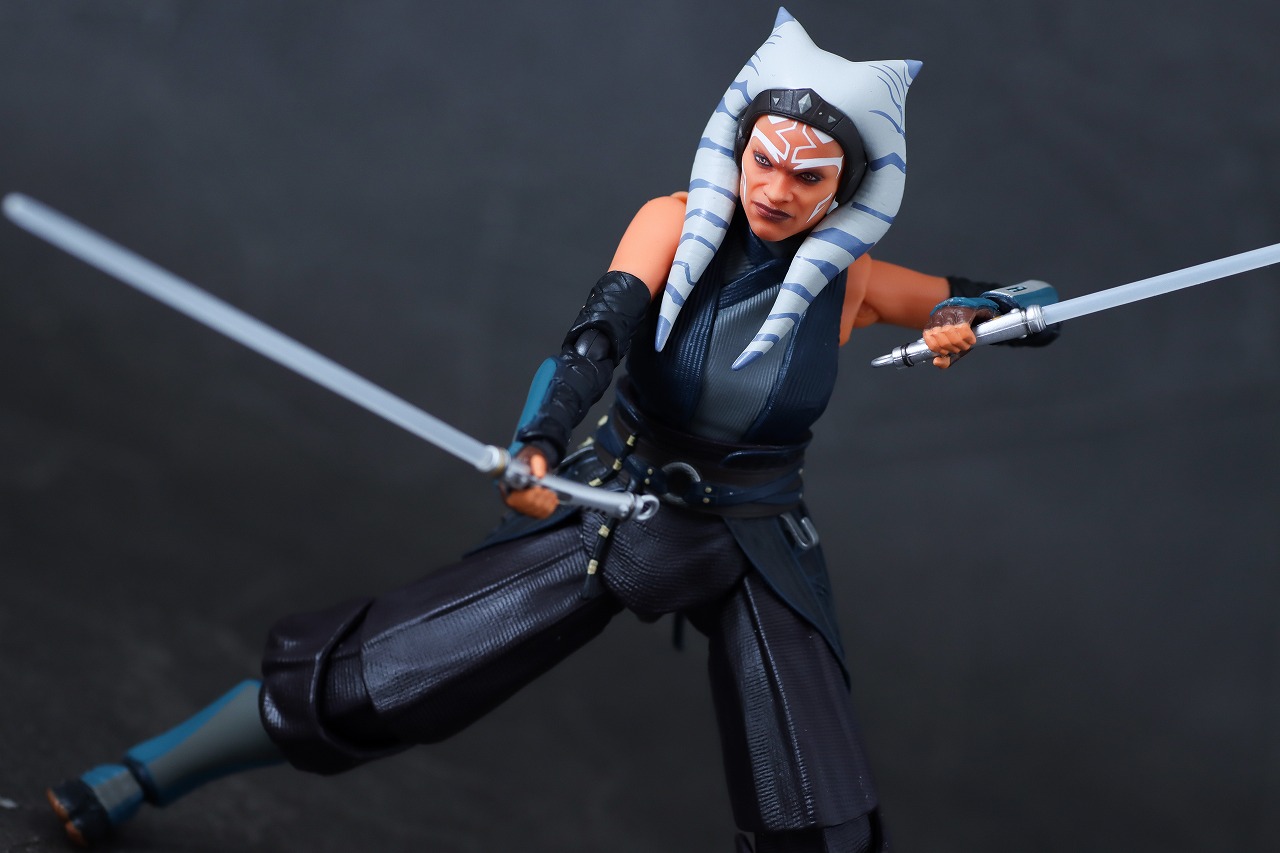 S.H.フィギュアーツ　アソーカ（『STAR WARS：Ahsoka』）　レビュー　アクション