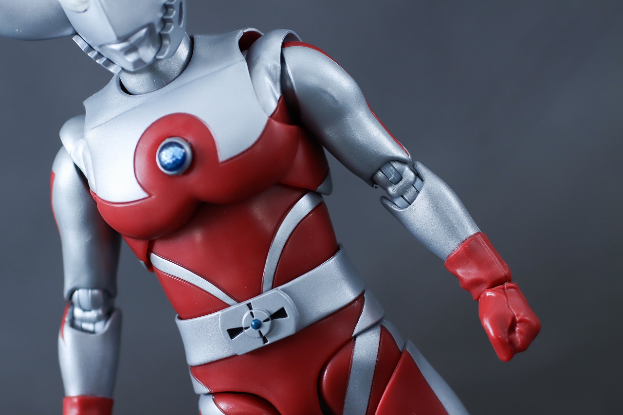 S.H.フィギュアーツ　ウルトラの父　レビュー　本体