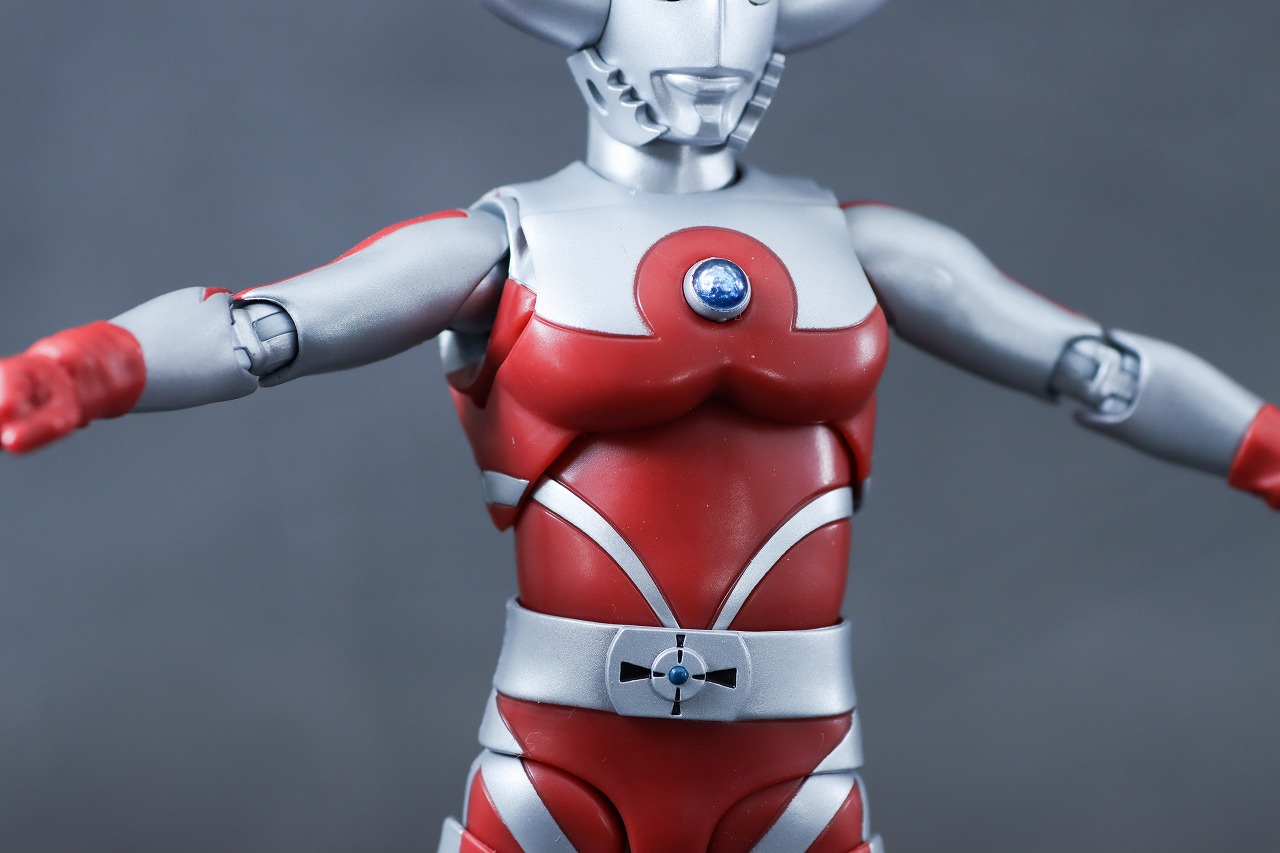 S.H.フィギュアーツ　ウルトラの父　レビュー　可動範囲