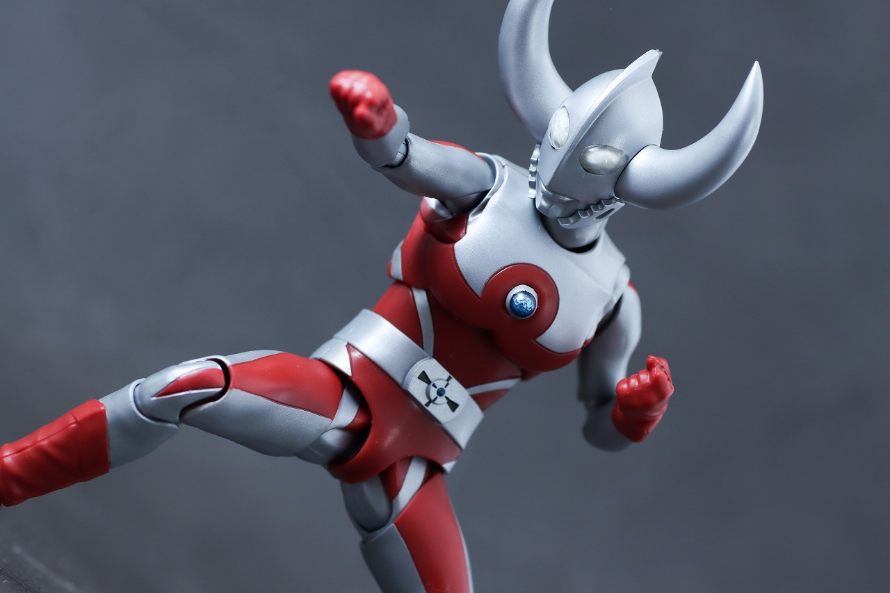 S.H.フィギュアーツ　ウルトラの父　レビュー　アクション