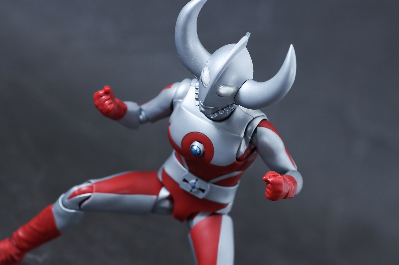 S.H.フィギュアーツ　ウルトラの父　レビュー　アクション